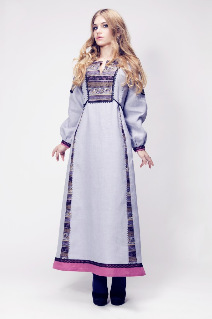 платье в русском стиле с ажурными завязками