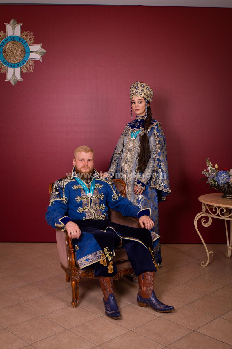 Русский праздник. Русский костюм