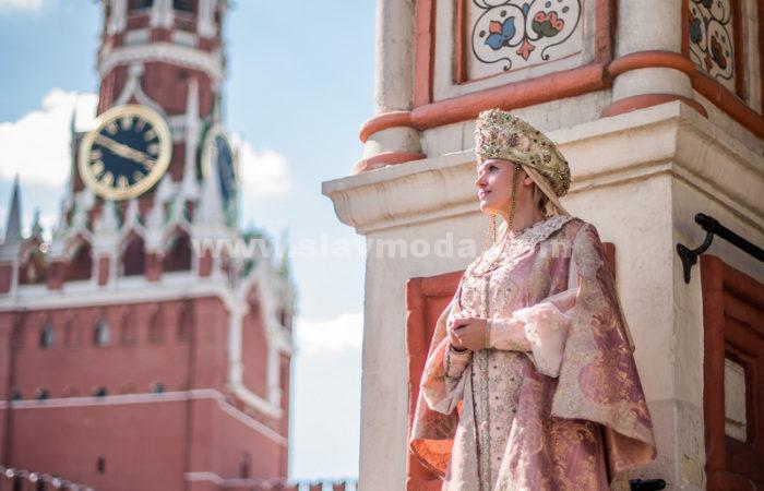 Красота русского наряда. Фотосессия на Красной площади, в сердце России