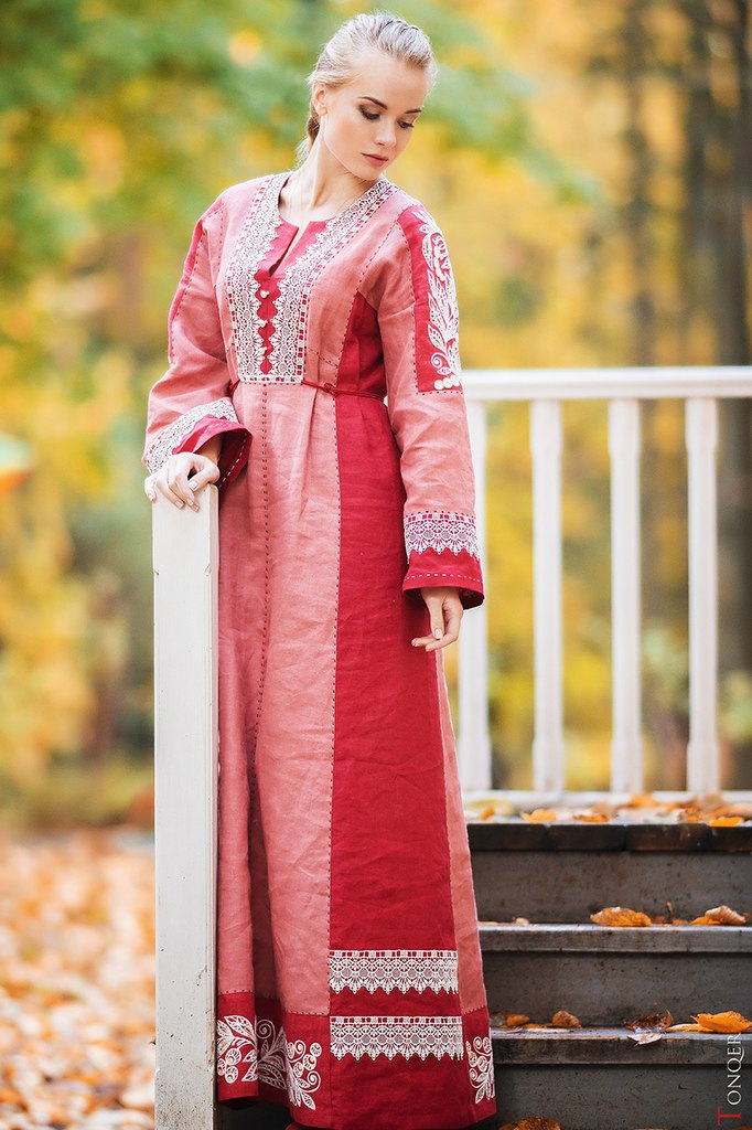 Современный русский женский костюм