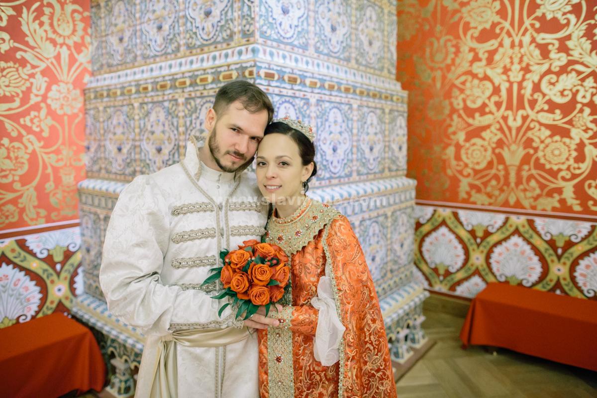 Свадьба в русских костюмах