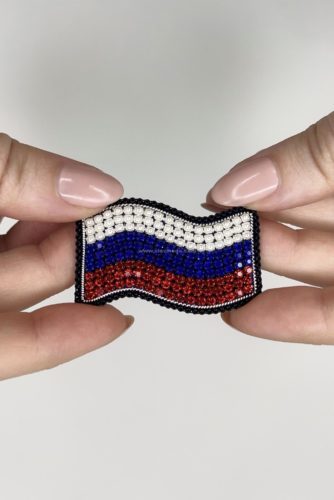 Брошь ручной работы "Флаг России"